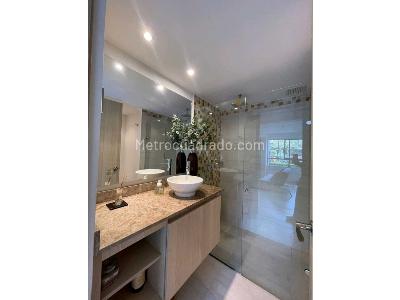 Apartamento en venta en Loma De Los Bernal, Medellín · foto 9 de 9