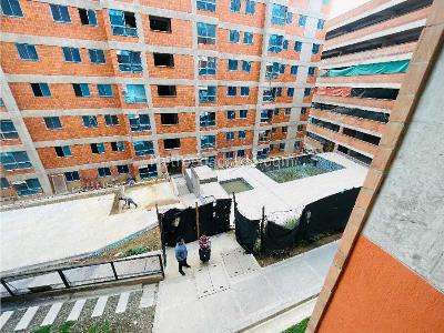 Apartamento de 2 alcobas en venta en Pan De Azucar, Sabaneta, 50 m² · foto 2 de 14