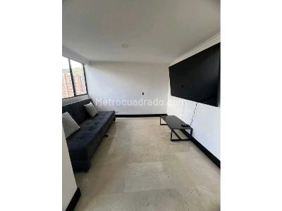 Apartamento de 3 alcobas en arriendo en Loma De Los Bernal, Medellín, 100 m² · foto 4 de 13