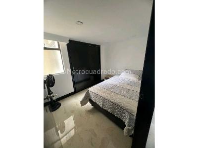 Apartamento de 3 alcobas en arriendo en Loma De Los Bernal, Medellín, 100 m² · foto 8 de 13