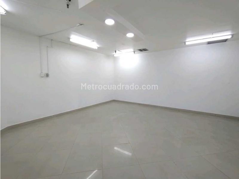 Lote en Venta, Centro, Medellín - Más