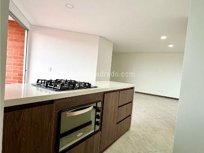 Apartamento de 3 alcobas en venta en San Antonio De Pereira, Rionegro, 88 m² · foto 2 de 20