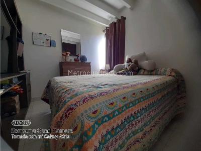 Apartamento de 3 alcobas en venta en Niquia, Bello, 70 m² · foto 13 de 20
