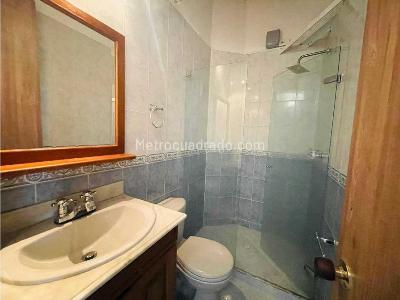 Apartamento de 3 alcobas en venta en Maria Auxiliadora, Sabaneta, 60 m² · foto 16 de 18