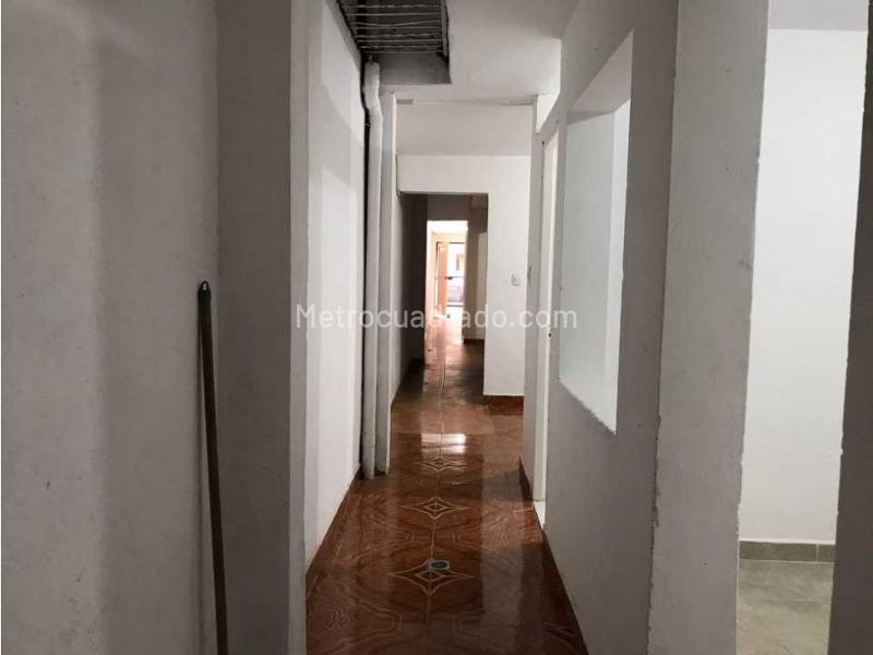 Commercial 4BR House for Rent in Guayabal (Cristorey) - 6