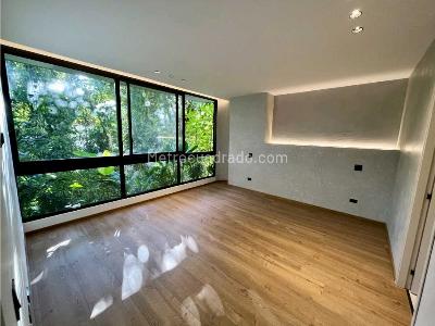 Apartamento de 2 alcobas en venta en Los Naranjos, Medellín, 240 m² · foto 9 de 18