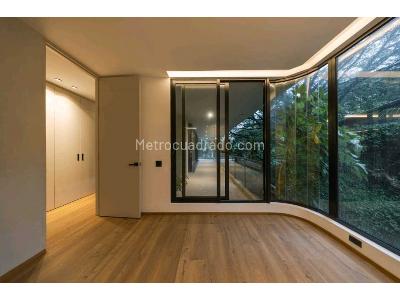 Apartamento de 2 alcobas en venta en Los Naranjos, Medellín, 240 m² · foto 11 de 18