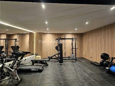 Apartamento de 2 alcobas en venta en Los Naranjos, Medellín, 240 m² · foto 14 de 18