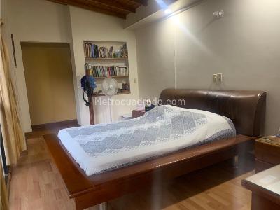 Casa de 3 alcobas en venta en Santa Fe, Medellín, 153 m² · foto 19 de 20