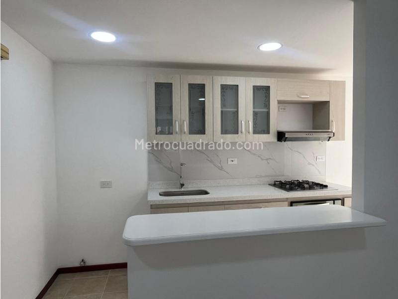 Modern 2BR Apartment with Amenities in El Poblado - 3