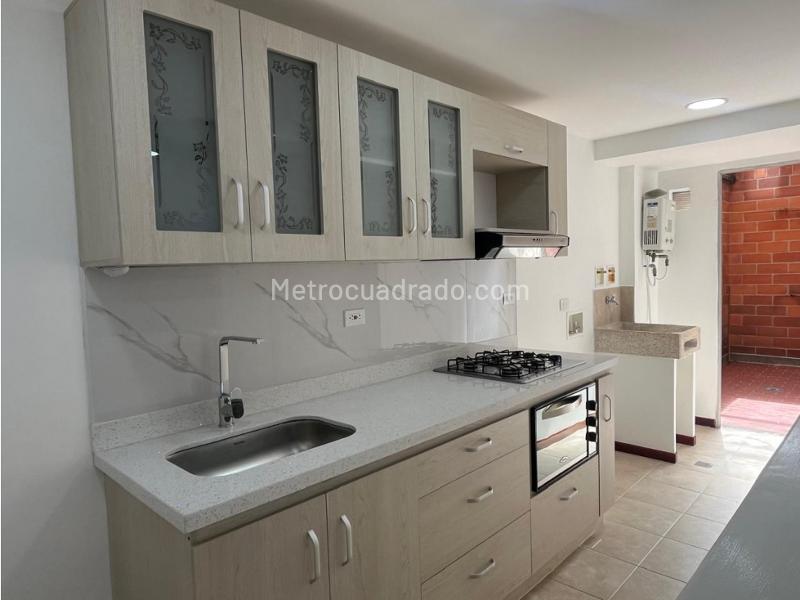 Modern 2BR Apartment with Amenities in El Poblado - 4