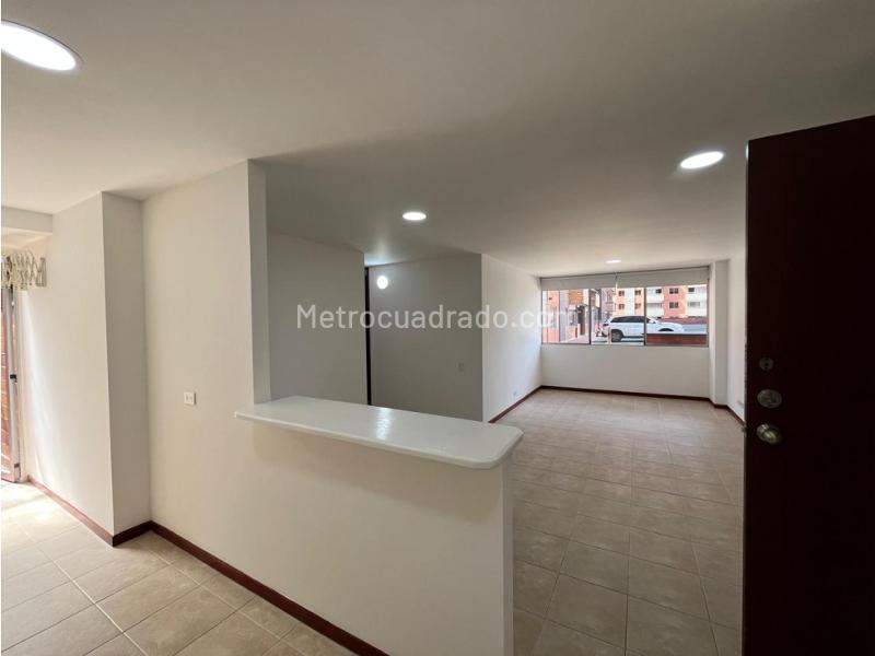 Modern 2BR Apartment with Amenities in El Poblado - 8