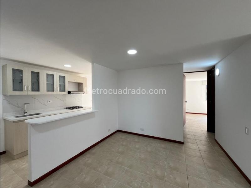 Modern 2BR Apartment with Amenities in El Poblado - 9