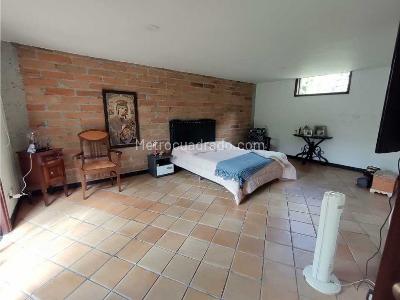 Casa de 5 alcobas en venta en La Doctora, Sabaneta · foto 12 de 20