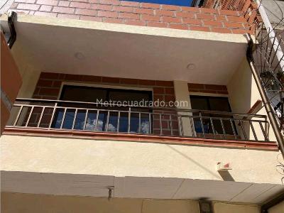 Casa de 5 alcobas en venta en El Trapiche, Bello, 120 m² · foto 4 de 20