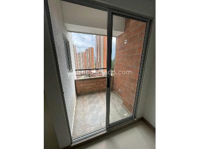 Apartamento de 3 alcobas en venta en Niquia, Bello, 72 m² · foto 5 de 20