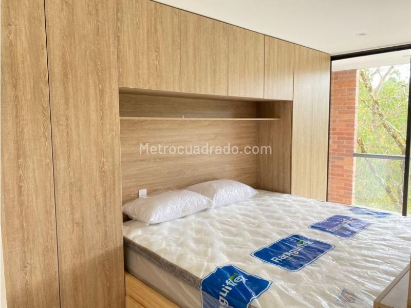 1BR Apartment in El Retiro (48 m²) - 4