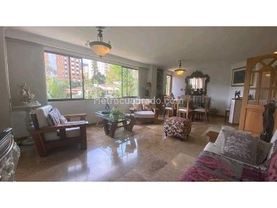 Apartamento de 3 alcobas en venta en El Poblado, Medellín, 123 m² · foto 2 de 12