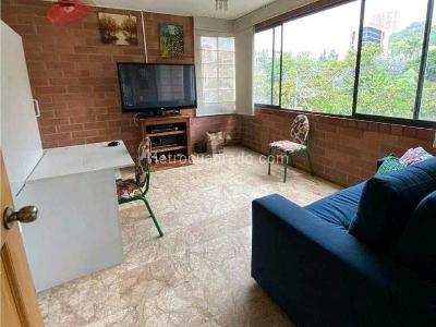 Apartamento de 3 alcobas en venta en El Poblado, Medellín, 123 m² · foto 5 de 12