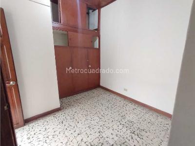 Casa de 4 alcobas en venta en La America, Medellín, 210 m² · foto 6 de 15