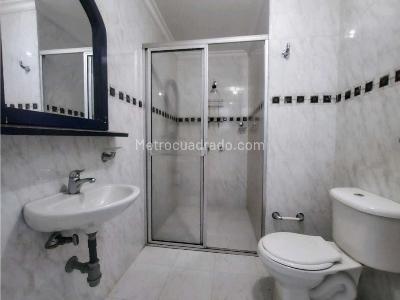 Casa de 4 alcobas en venta en San Marcos, Envigado, 190 m² · foto 13 de 17