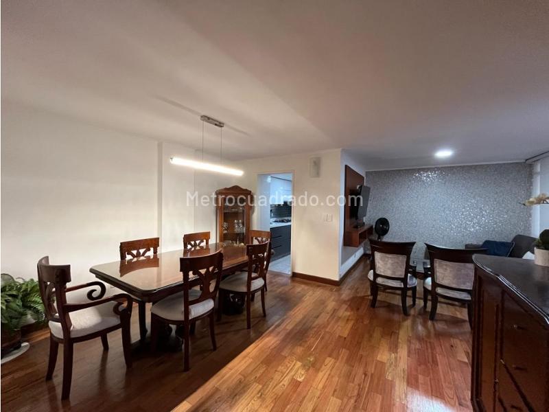 Apartamento Amoblado de 4 Alcobas en Poblado - 4