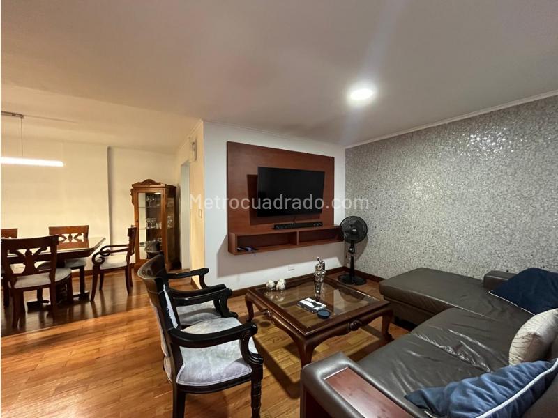 Apartamento Amoblado de 4 Alcobas en Poblado - 5
