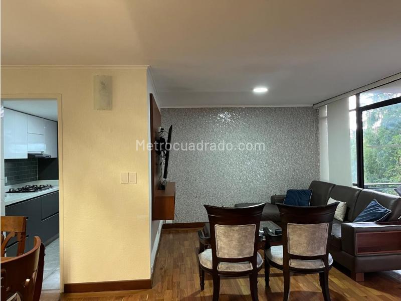 Apartamento Amoblado de 4 Alcobas en Poblado - 9
