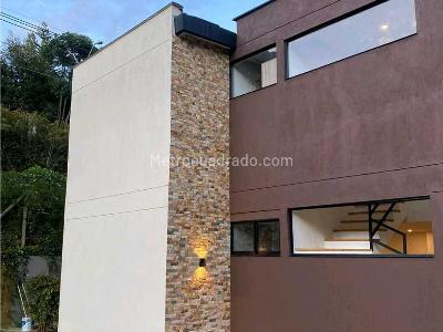 Casa de 4 alcobas en venta en Galicia, Rionegro, 180 m² · foto 3 de 20