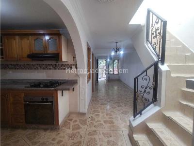 Casa en venta en Calatrava, Itagüí · foto 3 de 10