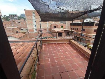 Apartamento de 2 alcobas en venta en Cabañitas, Bello, 115 m² · foto 2 de 20