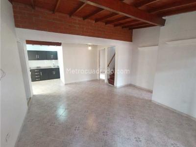 Apartamento de 2 alcobas en venta en Cabañitas, Bello, 115 m² · foto 7 de 20
