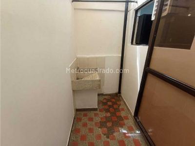 Apartamento de 2 alcobas en venta en Cabañitas, Bello, 115 m² · foto 12 de 20