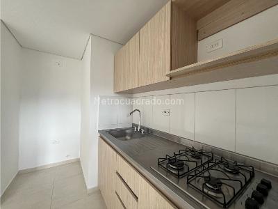 Apartamento de 2 alcobas en venta en Ditaires, Itagüí, 59 m² · foto 7 de 20