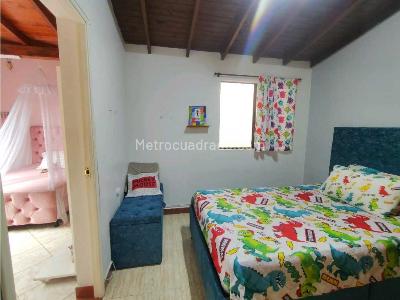 Casa de 5 alcobas en venta en Aldea Verde, Sabaneta, 136 m² · foto 20 de 20