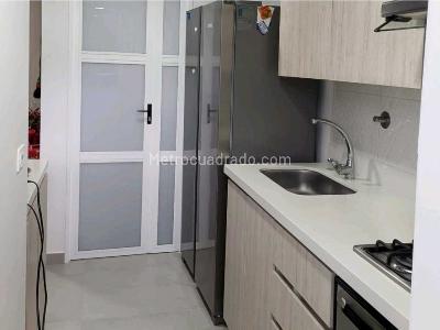 Apartamento de 2 alcobas en venta en Cañaveralejo, Sabaneta, 58 m² · foto 3 de 11