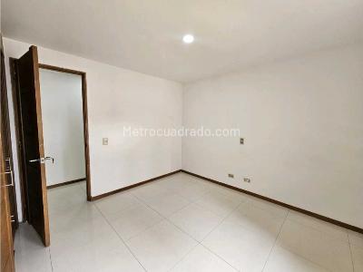Apartamento de 3 alcobas en venta en Aves Maria, Sabaneta, 100 m² · foto 7 de 9