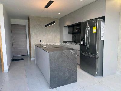 Apartamento de 2 alcobas en venta en Las Vegas, Sabaneta, 65 m² · foto 2 de 12