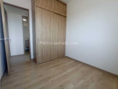 Apartamento de 2 alcobas en venta en Barro Blanco, Rionegro, 58 m² · foto 5 de 11
