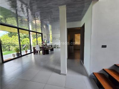 Casa de 5 alcobas en arriendo en Niquia, Bello · foto 7 de 20