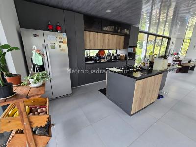 Casa de 5 alcobas en arriendo en Niquia, Bello · foto 8 de 20