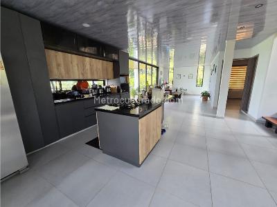 Casa de 5 alcobas en arriendo en Niquia, Bello · foto 12 de 20