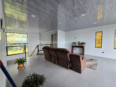 Casa de 5 alcobas en venta en Niquia, Bello · foto 9 de 20