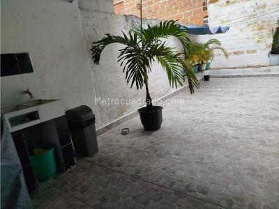 Casa de 4 alcobas en venta en Aranjuez, Medellín, 110 m² · foto 11 de 14
