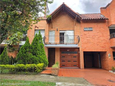 Casa en venta en Suramerica, Itagüí · foto 2 de 20