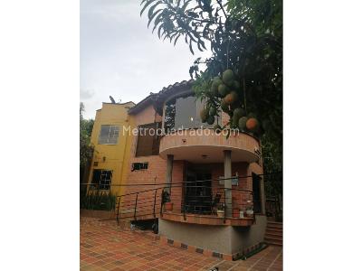 Casa de 5 alcobas en venta en Las Antillas, Envigado, 728 m² · foto 3 de 20