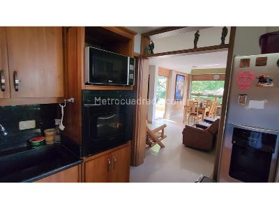 Casa de 5 alcobas en venta en Las Antillas, Envigado, 728 m² · foto 19 de 20