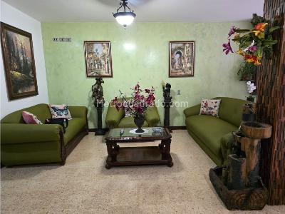 Casa en venta en Suramerica, Itagüí · foto 3 de 20