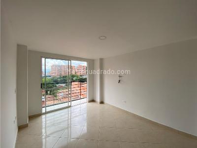 Apartamento de 3 alcobas en venta en Hospital Venancio Diaz, Sabaneta, 69 m² · foto 3 de 16