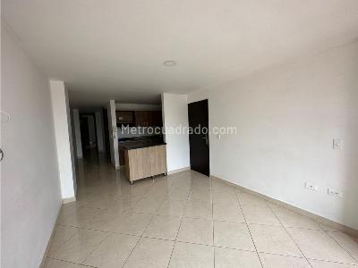 Apartamento de 3 alcobas en venta en Hospital Venancio Diaz, Sabaneta, 69 m² · foto 6 de 16
